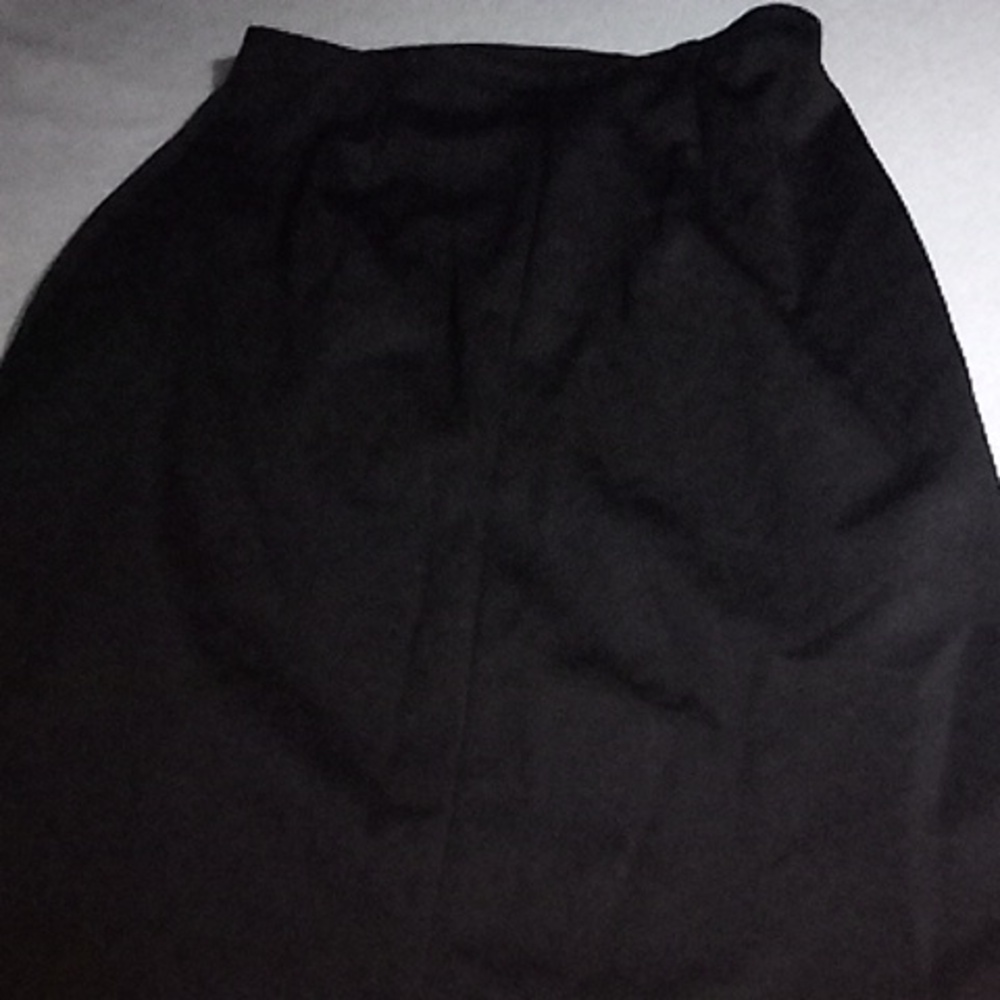Derek Heart Medium Womans Black Skirt Pink & Purple Floral/Butterfly Embroidery - Picture 5 of 9